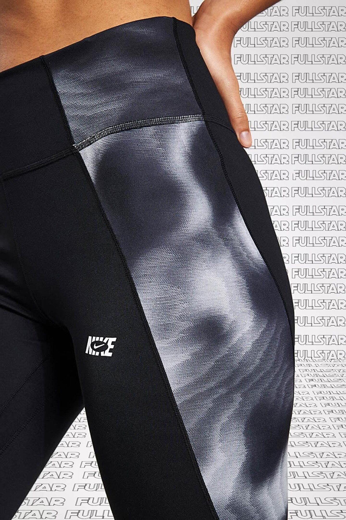 Nike Pro Mid-rise Graphic Leggings Toparlayıcı Siyah Tayt Dd