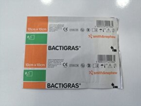 Bactigras  Antiseptik Tül Gras Sargı 10cm x 10cm Adet Fiyatıdır