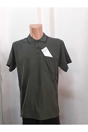 Yarı düğmeli yakalı tek cepli baskılı t-shirt