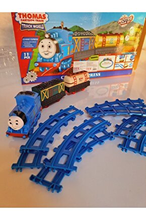 Erkek Çocuk Oyuncak Vagon Tanker Taşıyan Thomas 11 Parça Tren 46cm Raylı Alanda Dönen Tren 23x45 Cm