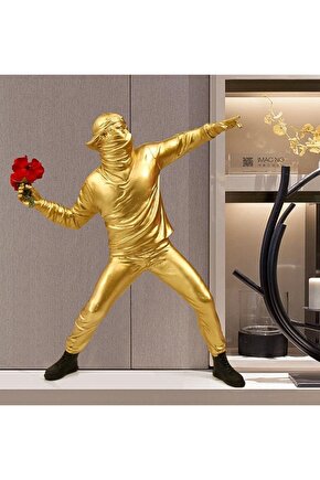 Altın Renk Banksy Çiçek Atan Adam Modern Biblo Ev Dekoru