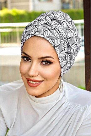 Siyah Beyaz Spiral Desen Burgu Detaylı Bone