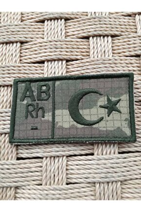 B Grubu Rh ( - ) Kan Gruplu Kamuflaj Renk Nakis Islemeli Ayyildiz Arma Pec