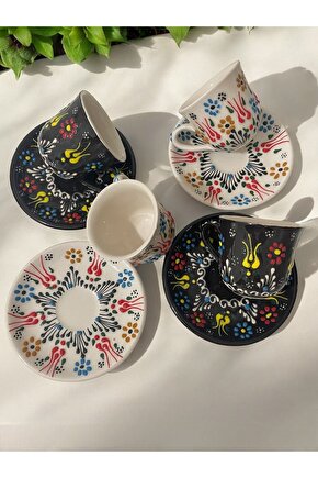 Dekoratif 4 Kişilik Siyah Ve Beyaz Şık Lale Çini Tasarımlı Tamamen El Yapımı Kahve Fincan Seti