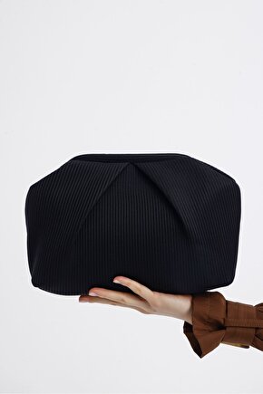 Kadın Siyah Piliseli Clutch El Çantası
