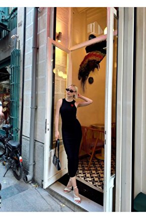 Moda Shop & Kadın Bisiklet Yaka Kalp Nakış Detay Kaşkorse Kumaş Kalem Elbise