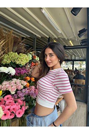 Fuşya Çizgili Manşet Detay T-shirt