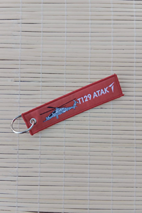 T 129 Atak İstikbal Goklerdedir Yazili Kirmizi Nakis Bez Anahtarlik