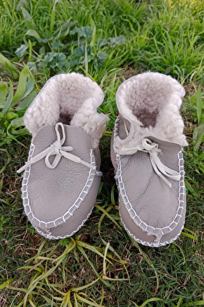 Kum Renkli Hakiki Kuzu Derisi Bagcikli İci Polarli Organik Ortopedik Cocuk Bebek İlkadim Bagcikli Patik Kanvas Sneaker C