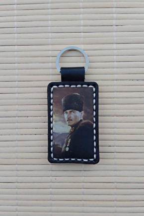 Ozel Tasarim Ataturk Siluetli Ayyildiz Hakiki Deri Hediyelik Anahtarlik