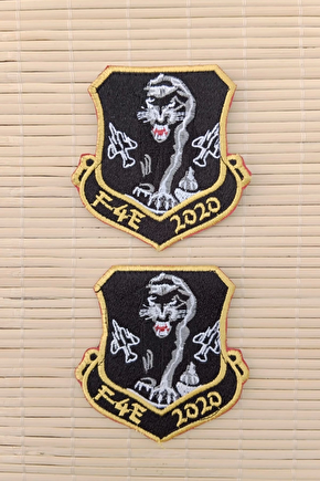 F 4e 2020 Yazili Ucak Ve Kaplan Logolu Siyah Zemin Nakis İslemeli Arma Pec Patch