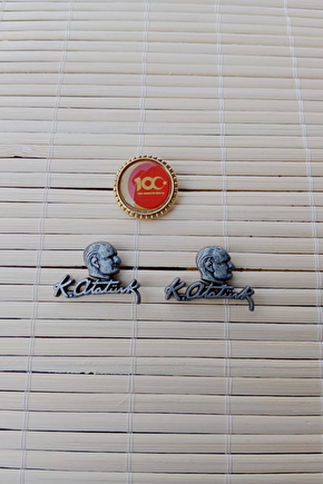 3 Adet 100.yil Siyah Renkli Ataturk Siluetli İmzali Sarrafiyeli Taki Ceket Yaka İgnesi Yaka Rozeti