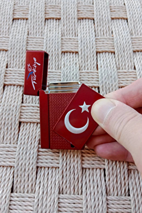 Kirmizi Renkli Turkiye Yazili Ayyildiz Amblemli Benzinli Purmuz Cakmak