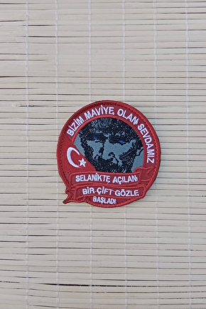 Ataturk Resimli Kirmizi Zemin Nakis İslemeli Bizim Maviye Olan Sevdamiz Arma Patch Pec