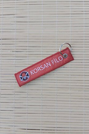 korsan filo yazili kirmizi beyaz nakis islemeli bez anahtarlik