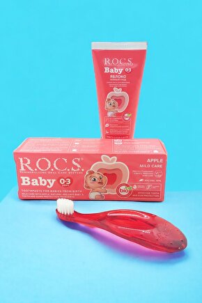 Rocs Baby 0-3 Yaş Elma Püresi Tadında Diş Macunu 45g Kırmızı Diş Fırçası Seti