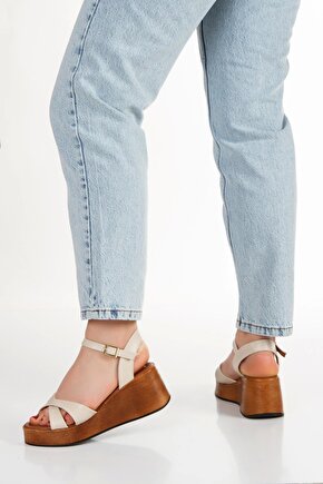 Kadın Boyama Tabanlı Hafif Sandalet Bej