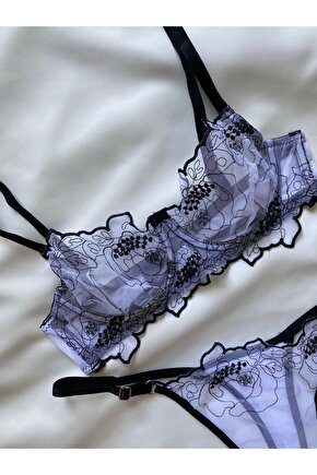 Siyah-Beyaz Brode Model Sütyen Takımı