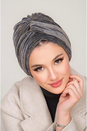 Antrasit Çizgili Burgu Detaylı Bone