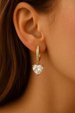 Gold Zirkon Taşlı Kalpli Çelik Küpe