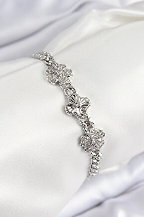 Pirinç Zirkon Taşlı Yonca Model Gümüş Renk Kadın Bileklik