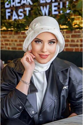 Kırık Beyaz Taş Detay Vintage Şapka