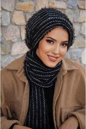 Siyah Beyaz Atkılı Bere - 30202