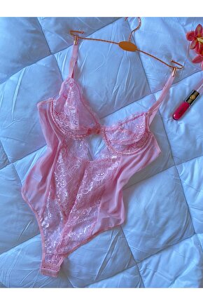 Kalp işlemeli Tül Bodysuit