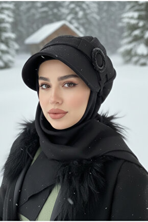 Siyah Tokalı Tesettür Şapka