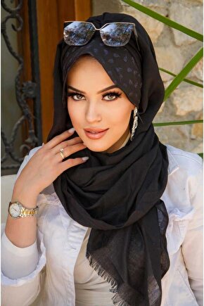 Siyah Çiçek Ön Desenli Şapka Şal