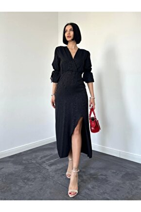 iyah Yırtmaçlı Jakar Elbise