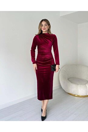Kadın Uzun Kollu Büzgü Detay Kadife Kumaş Midi Boy Elbise
