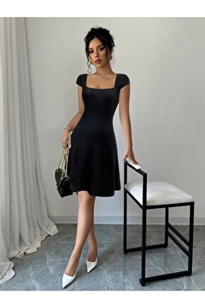 Gökyüzü Moda Kadın Kısa Kollu Geometrik Yakalı Janjan Krep Elbise