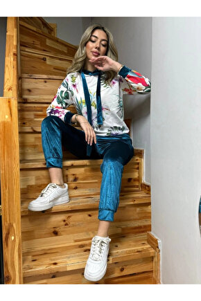 MDB Kadın Kadife Kumaş Uzun Kollu Kapüşon Detay çiçek Baskılı Sweat Ve Pantolon Ikili Takım