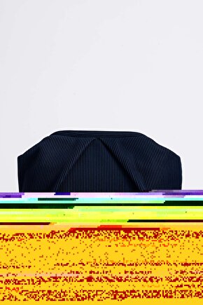 Heybes Kadın Lacivert Piliseli Clutch El Çantası
