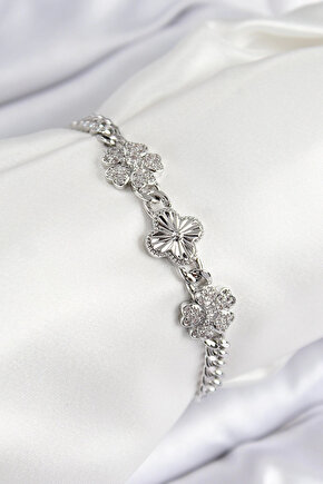 Pirinç Zirkon Taşlı Yonca Model Gümüş Renk Kadın Bileklik