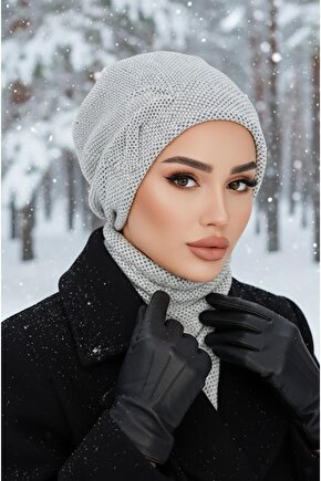 Beyaz Petek Desen Fiyonklu Tesettür Bere ve Etol Takım