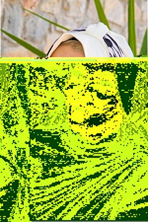 Kırık Beyaz Puan Bantlı Şapka Bone