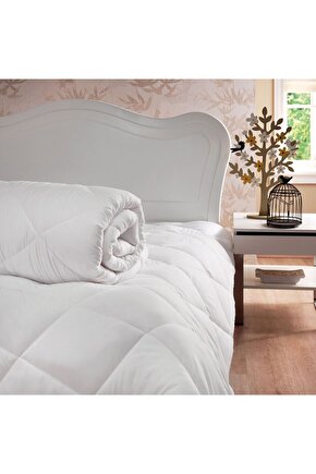 By Taç Yorgan Microfiber Çift Kişilik