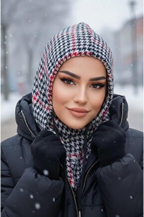 Kırmızı Kazayağı Bağcıklı Kapüşon Bone