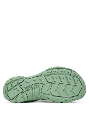 Çiçek Desenli Kız Digital Art ( ÇERÇEVESİZ - ÇERÇEVE YOKTUR ) ( ULTRA HD ) FOLYO AFİŞ - POSTER