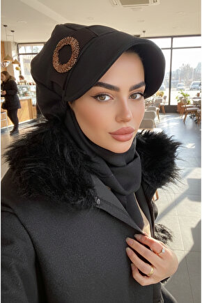 Siyah Bakır Tokalı Tesettür Şapka