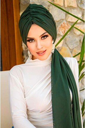 Zümrüt Büzgülü Dolama Tokalı Bone