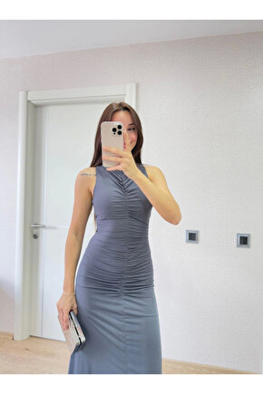 Kolsuz Büzgülü Uzun Elbise - Füme