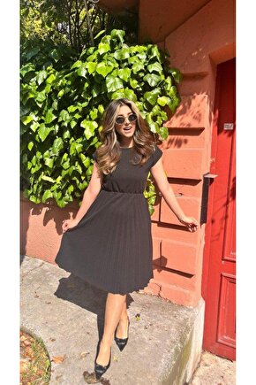 Kadın Kısa Kollu Yakası Açık Belden Lastikli Pileli Kısa Ithal Krep Elbise