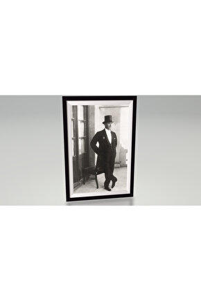 Smokin ve fötr şapkalı Mustafa Kemal Atatürk çerçeve görünümlü ahşap tablo retro ahşap poster