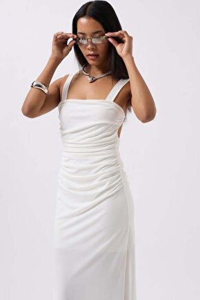 Yırtmaç Detay Sırt Dekolte Elbise