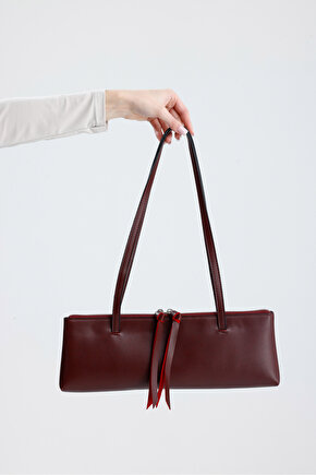 Heybes Kadın Zarif Uzun Formlu Bordo Vegan Deri İnce Omuz Askılı Modern Minimalist Kadın Baget Çanta