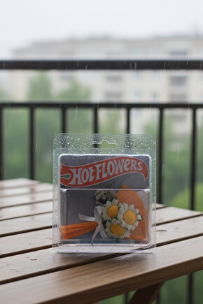 Hot Flowers Nadir Kır Çiçeği Temalı Minik Buket