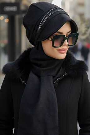 Siyah Taş Detaylı Tesettür Şapka